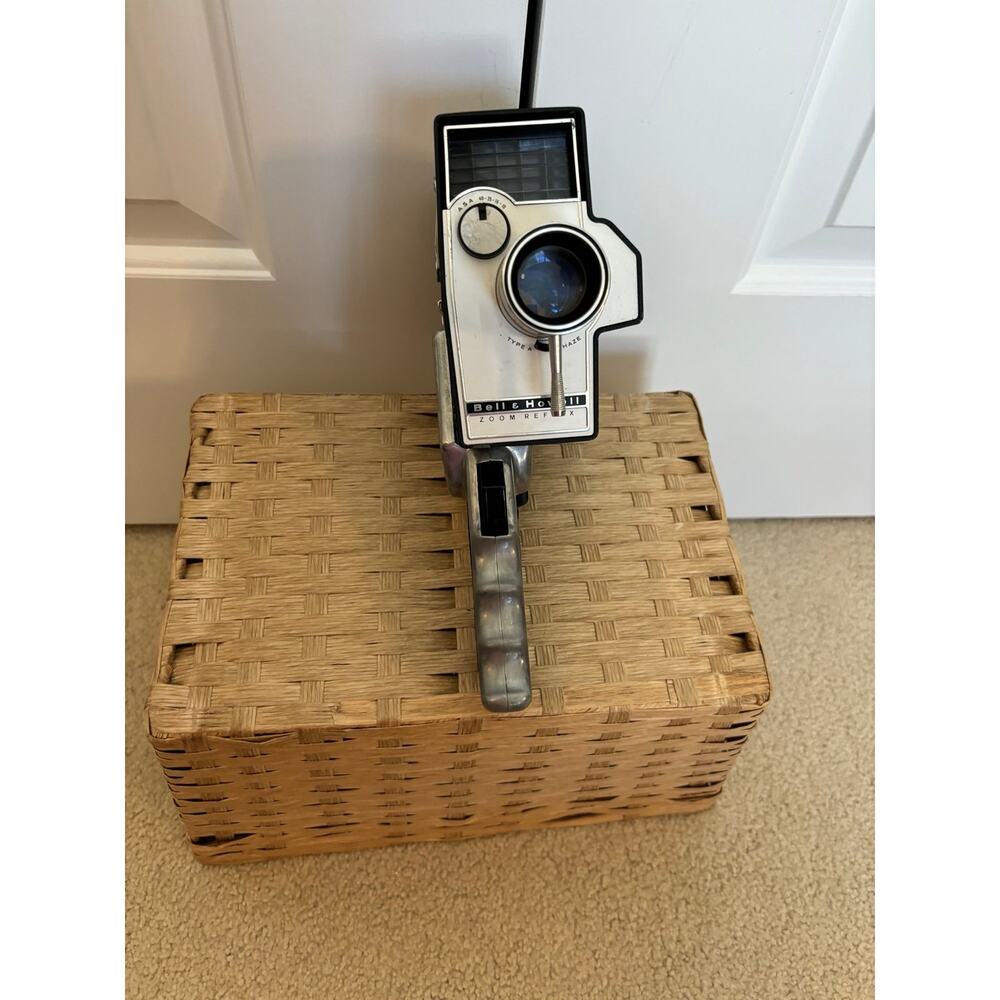 Vintage 1963 Bell & Howell ZOOM REFLEX 315 8mm Movie Camera